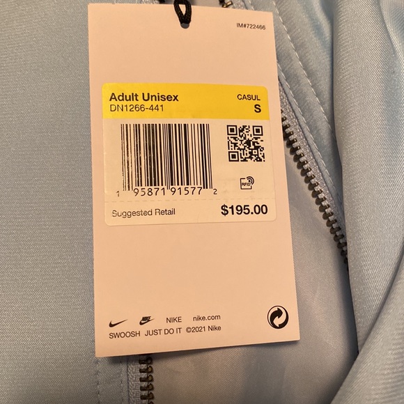 Nike Jacket - Picture 7 of 7